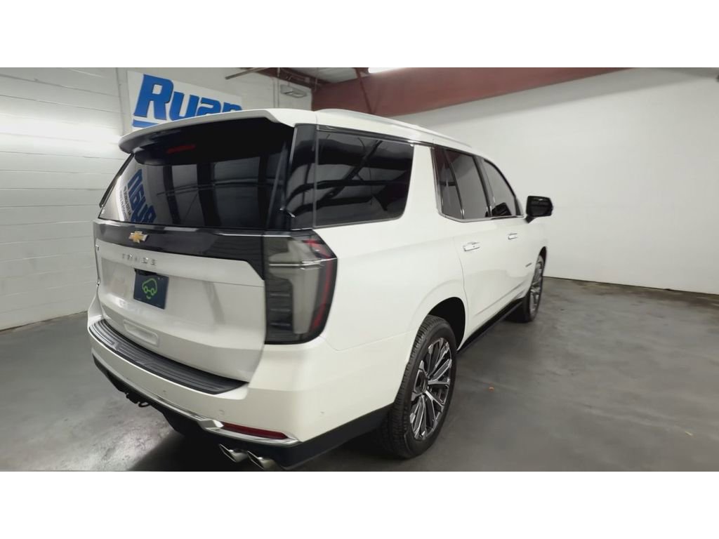 Used 2025 Chevrolet Tahoe High Country RWD image 8