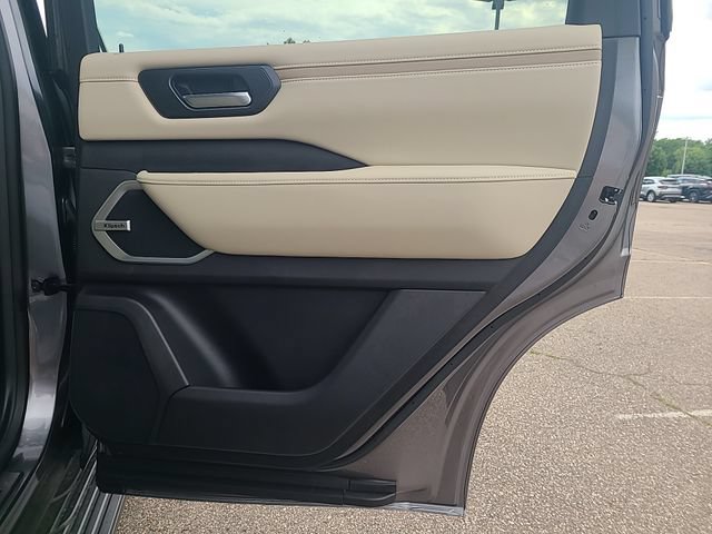 New 2026 Nissan Armada Platinum AWD/4WD image 28
