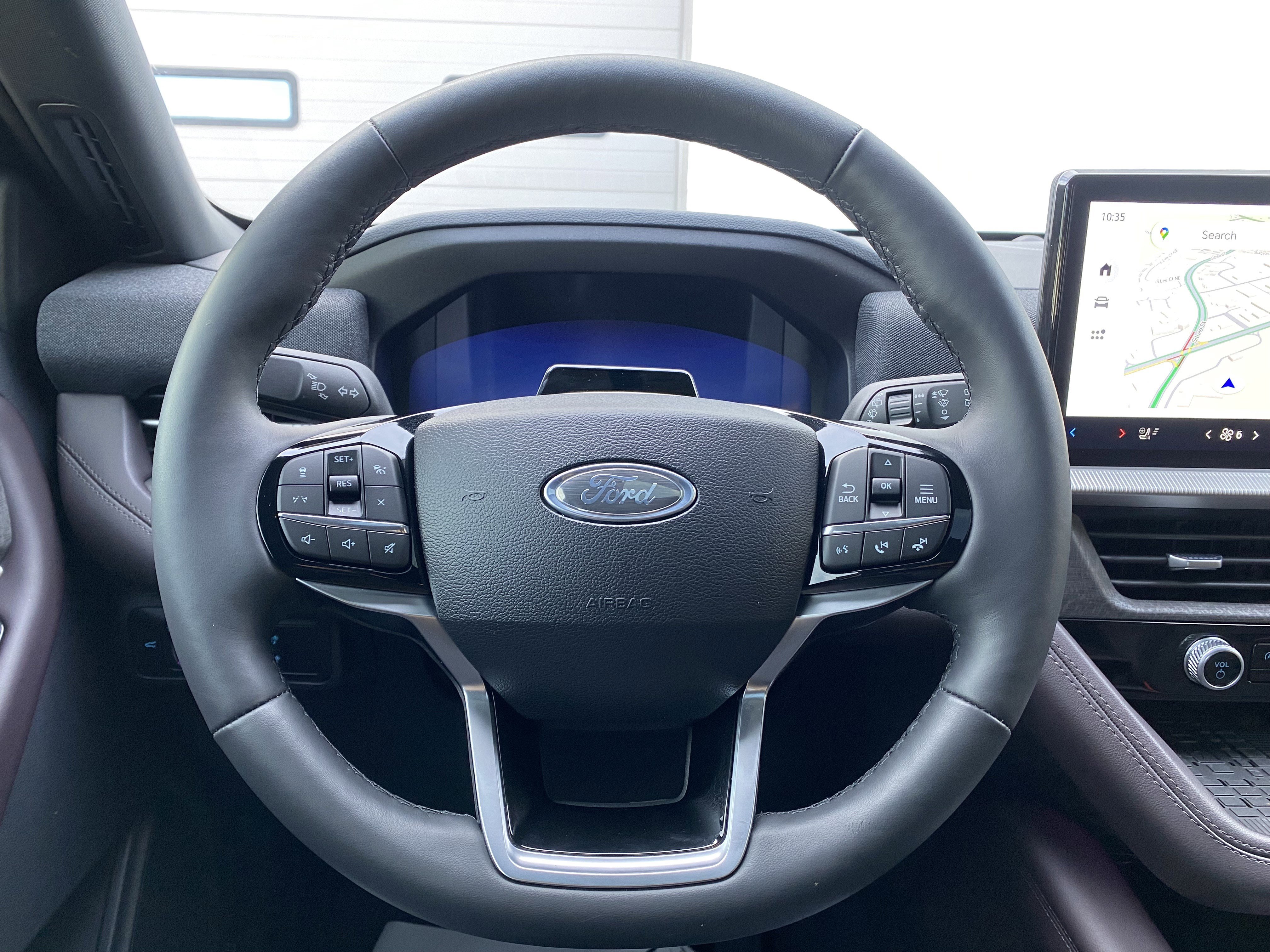 Used 2025 Ford Explorer Platinum image 19