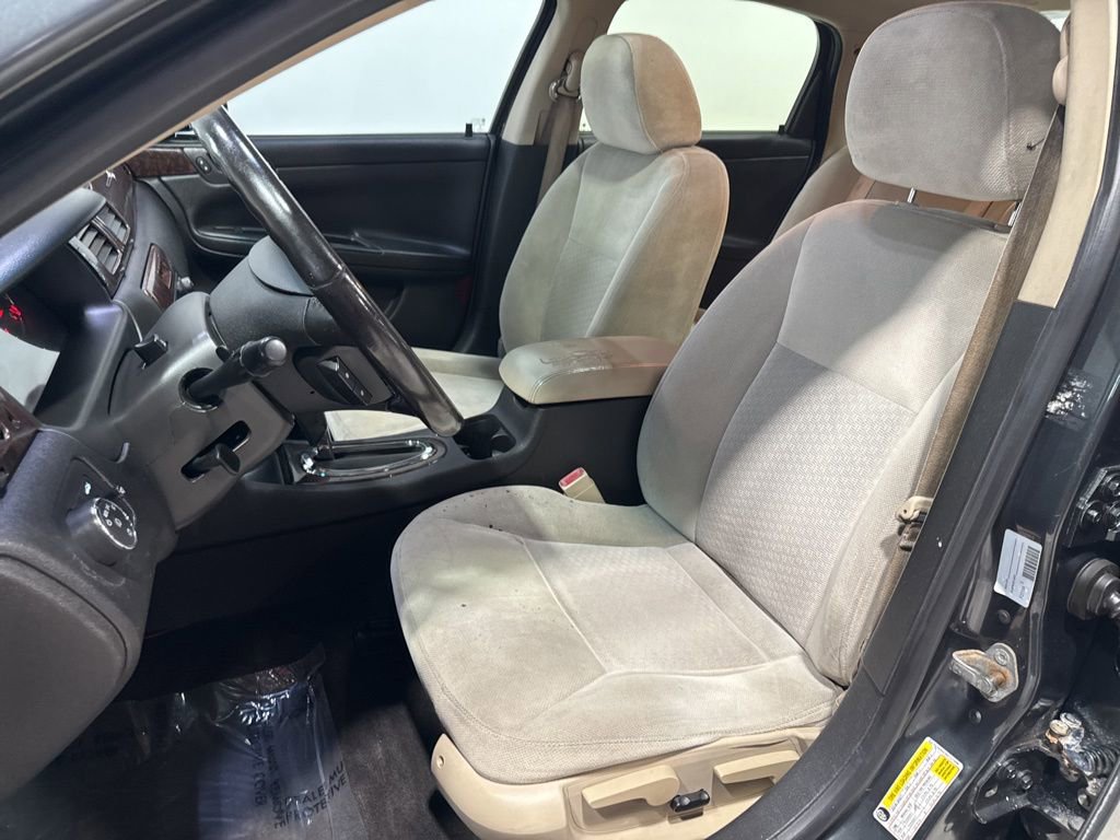 Used 2014 Chevrolet Impala LT w/ LT Sunroof Package FWD image 20