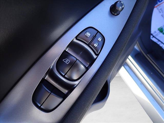 Used 2025 Nissan Leaf S FWD image 13