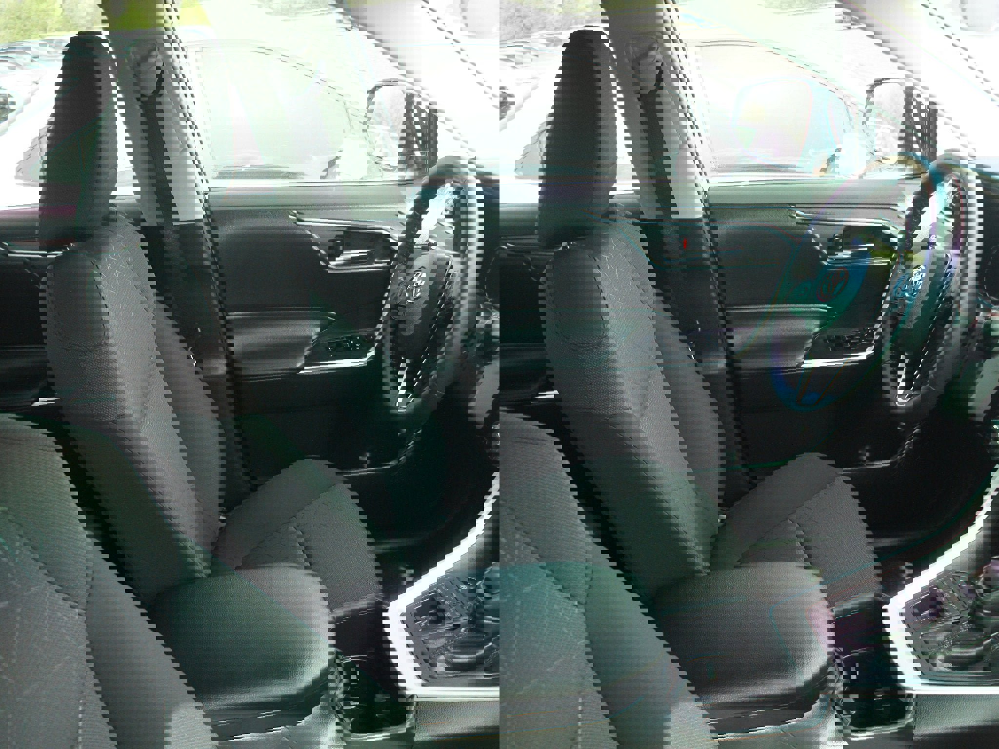 Used 2024 Toyota RAV4 XLE image 4