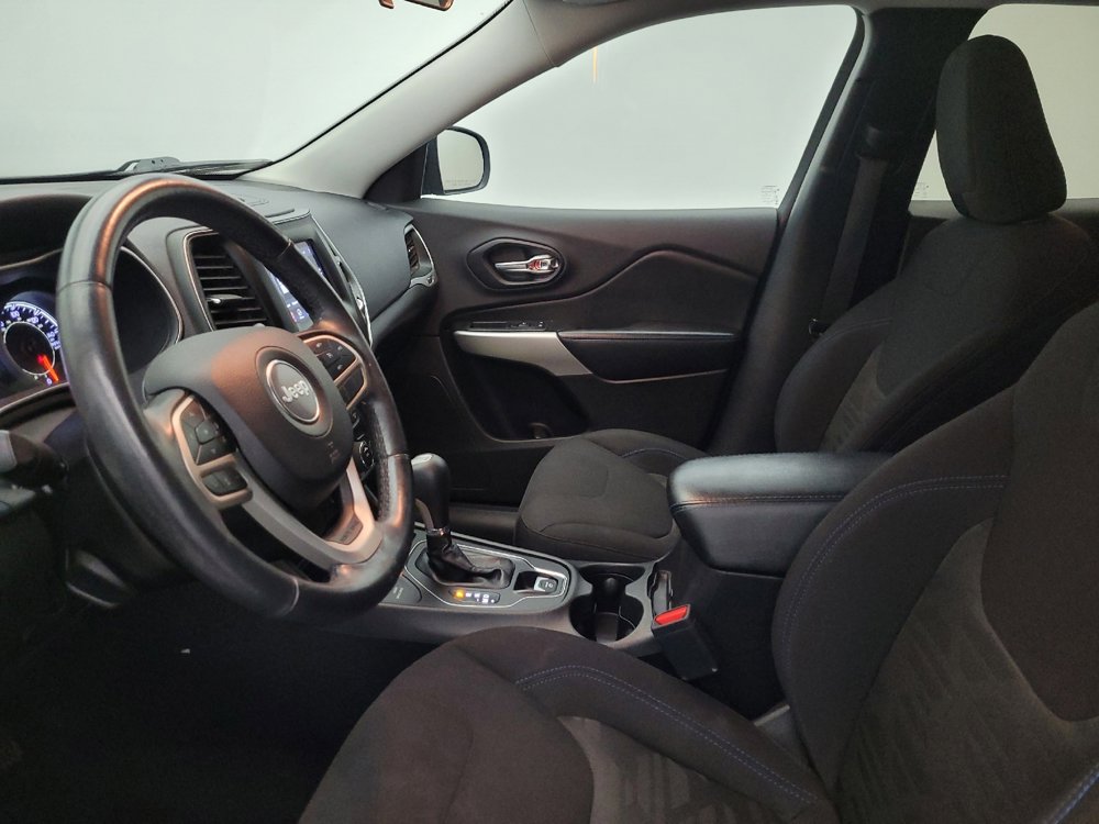 Used 2019 Jeep Cherokee Latitude image 17