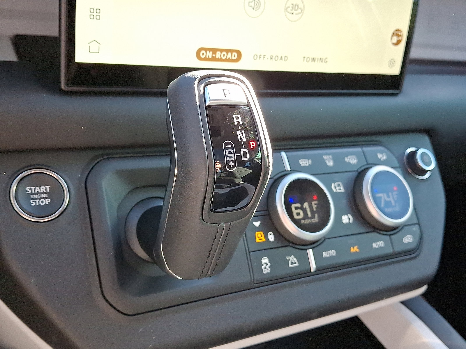 New 2025 Land Rover Defender 110 S image 11