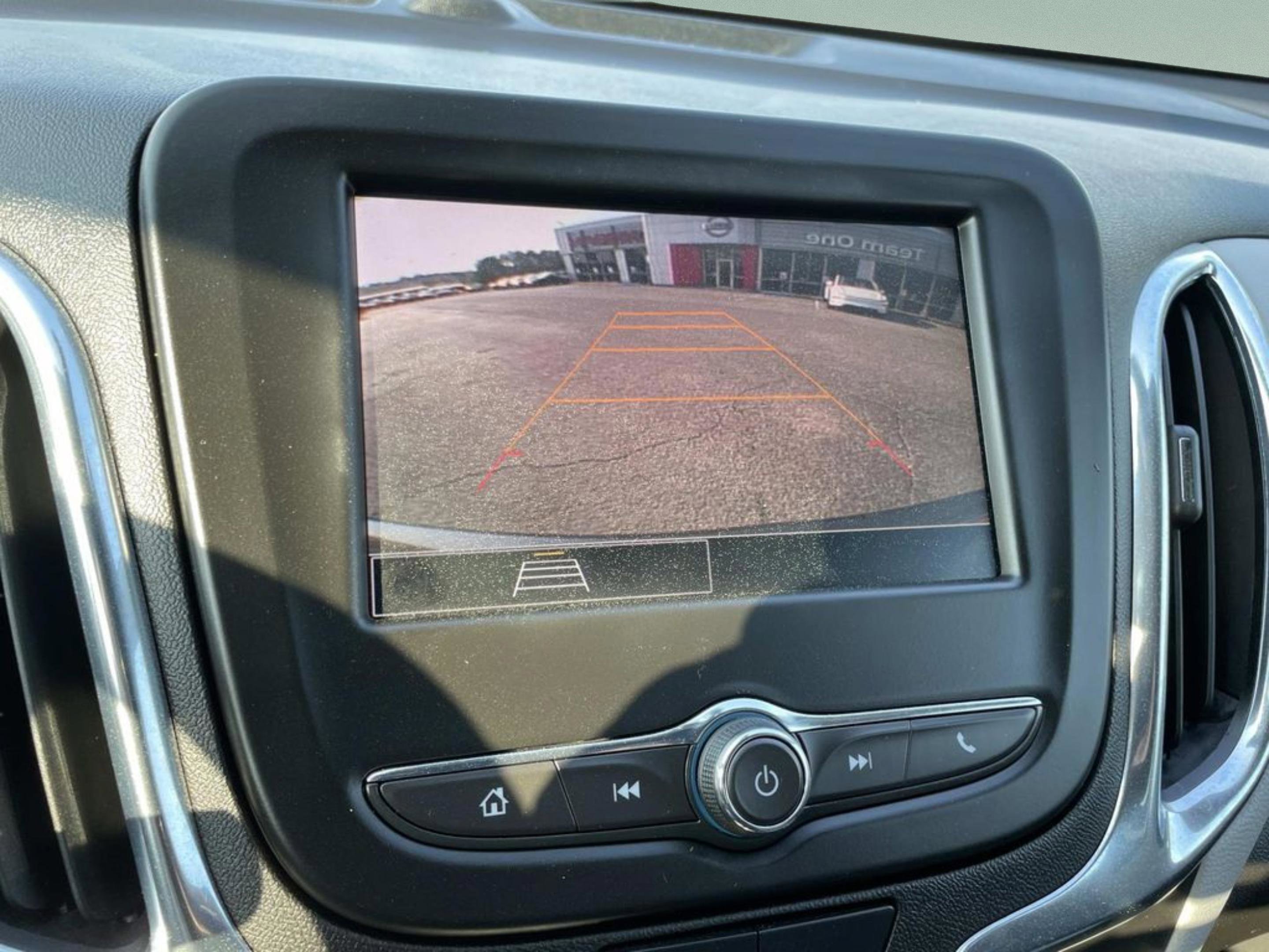 Used 2023 Chevrolet Equinox LT image 30