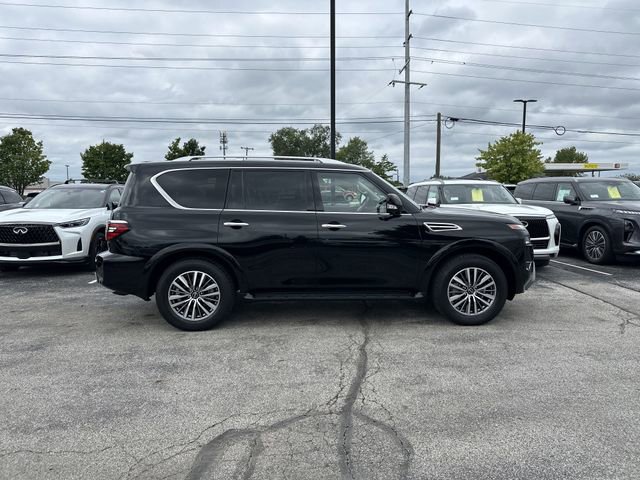 Used 2024 Nissan Armada SL image 2