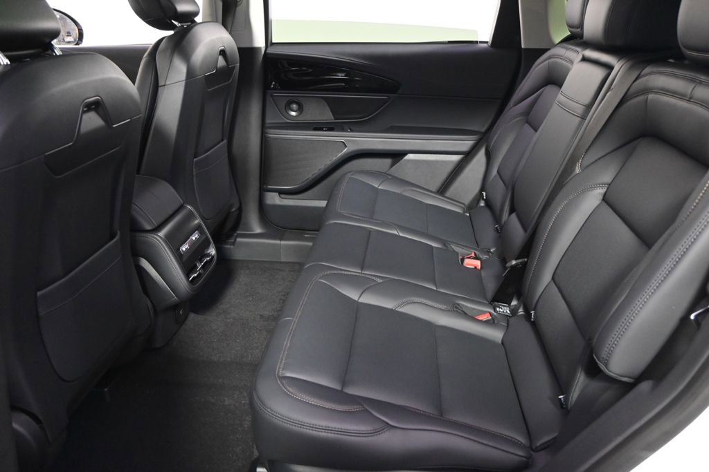 New 2026 Lincoln Nautilus Premier w/ Equipment Group 102A image 21