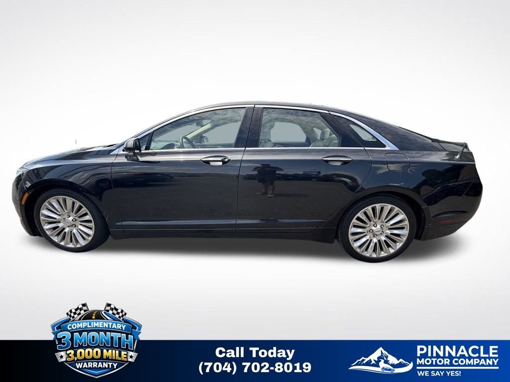Used 2013 Lincoln MKZ FWD image 8