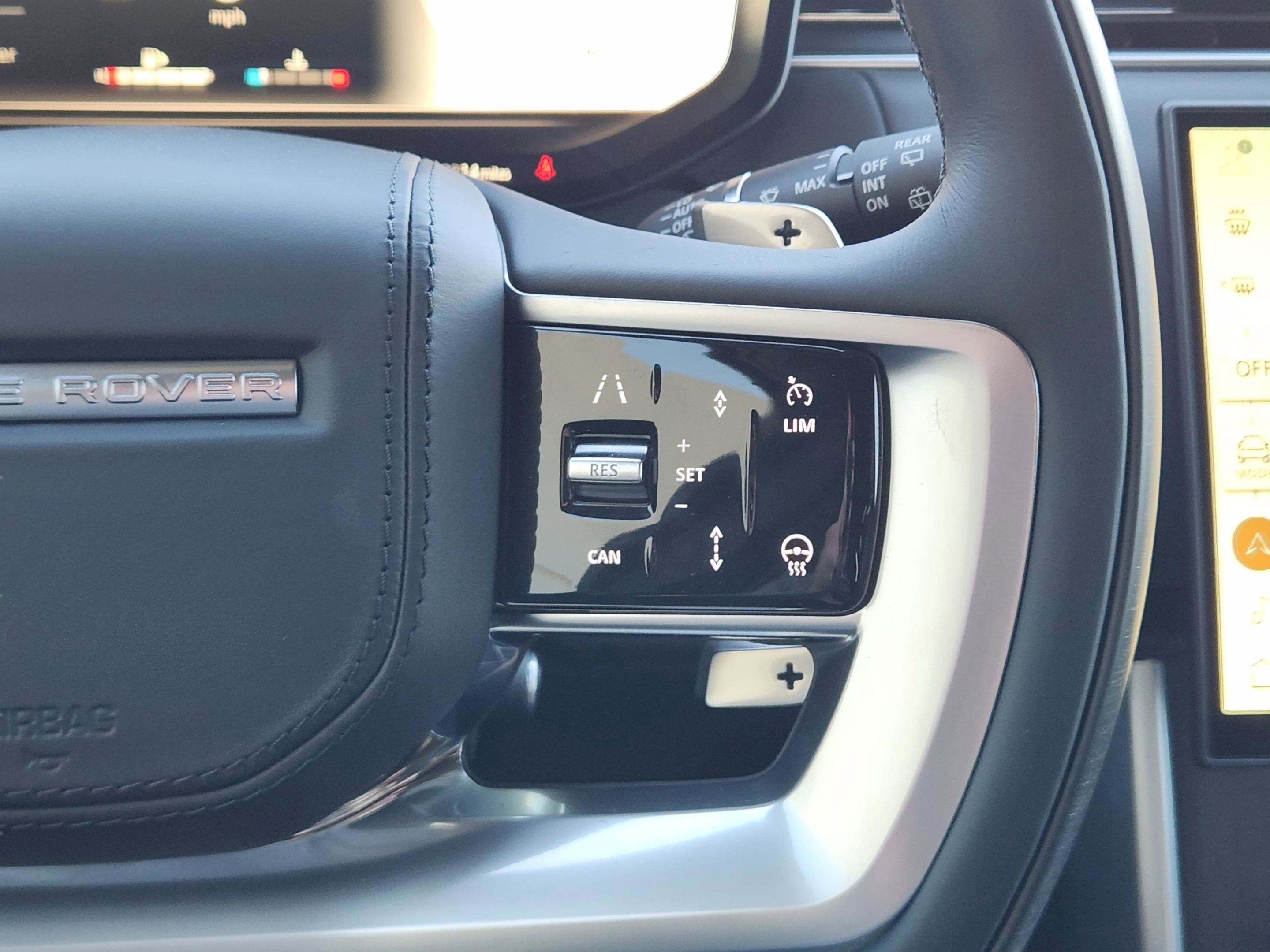 New 2026 Land Rover Range Rover Long Wheelbase Autobiography image 24