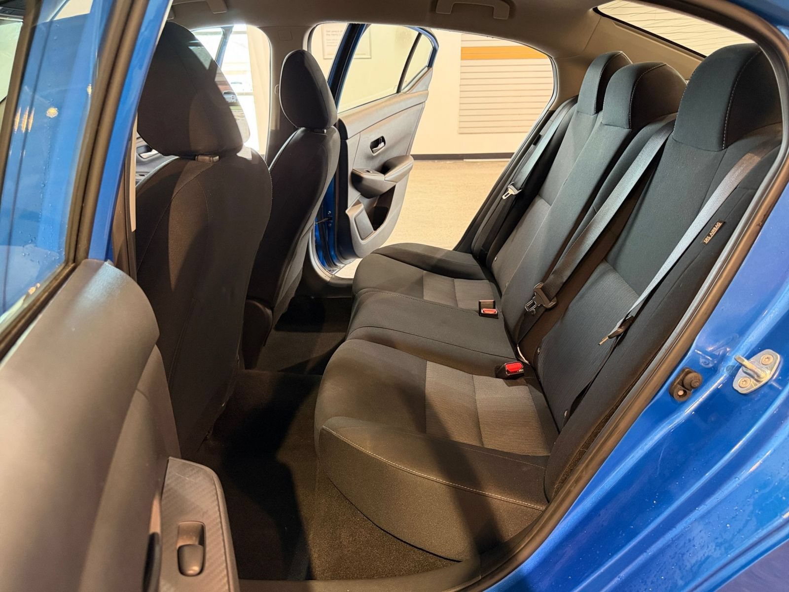 Used 2025 Nissan Sentra SV FWD image 33