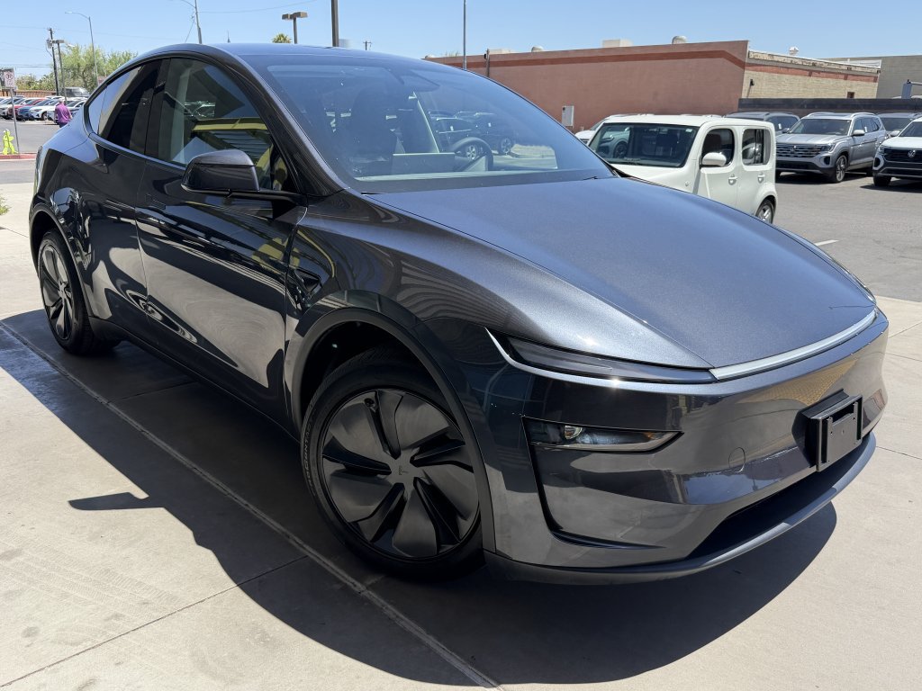 Used 2026 Tesla Model Y Long Range RWD image 6