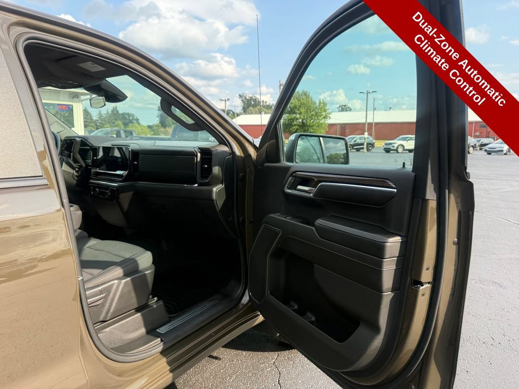 Used 2023 Chevrolet Silverado 1500 LT AWD/4WD image 42