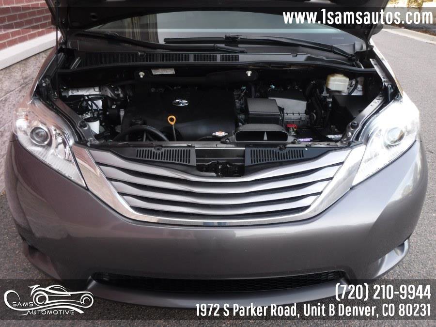 Used 2017 Toyota Sienna XLE Premium image 27