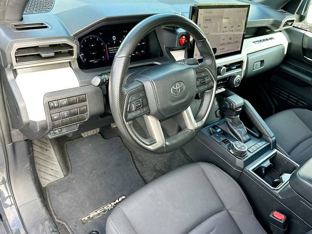 Used 2024 Toyota Tacoma TRD Off-Road image 9