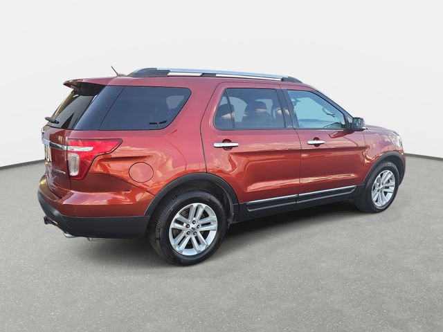 Used 2014 Ford Explorer XLT w/ Equipment Group 202A image 5
