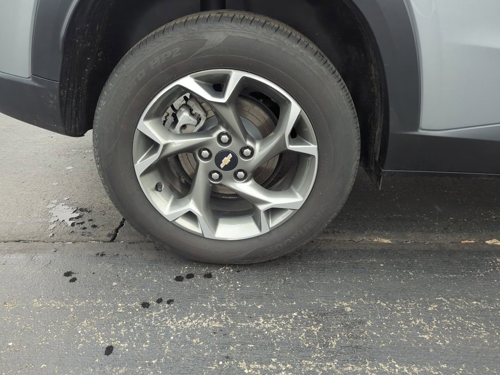 Certified 2024 Chevrolet Trax LT w/ Driver Confidence Package image 10