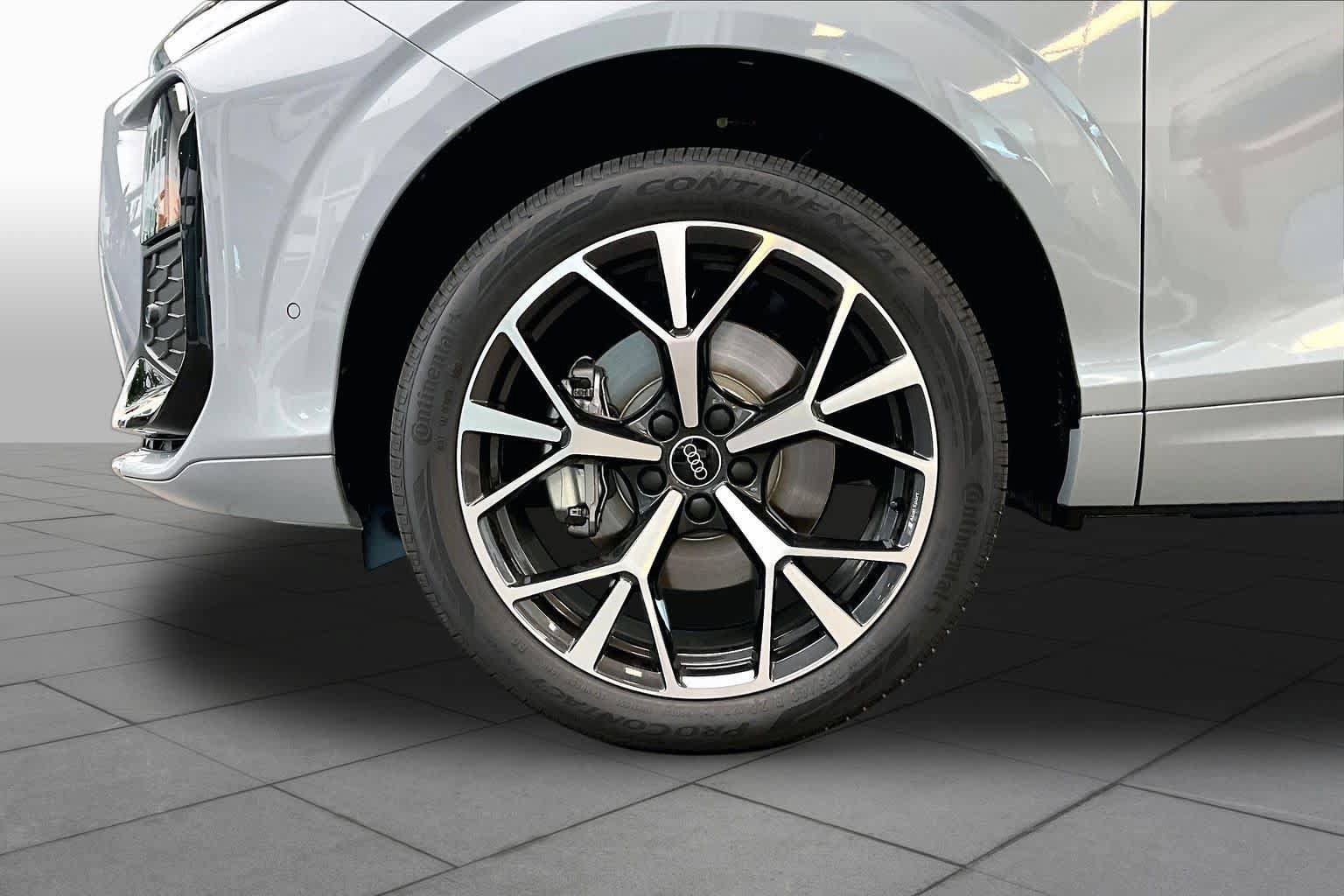 New 2026 Audi Q3 quattro 2.0T AWD/4WD image 11