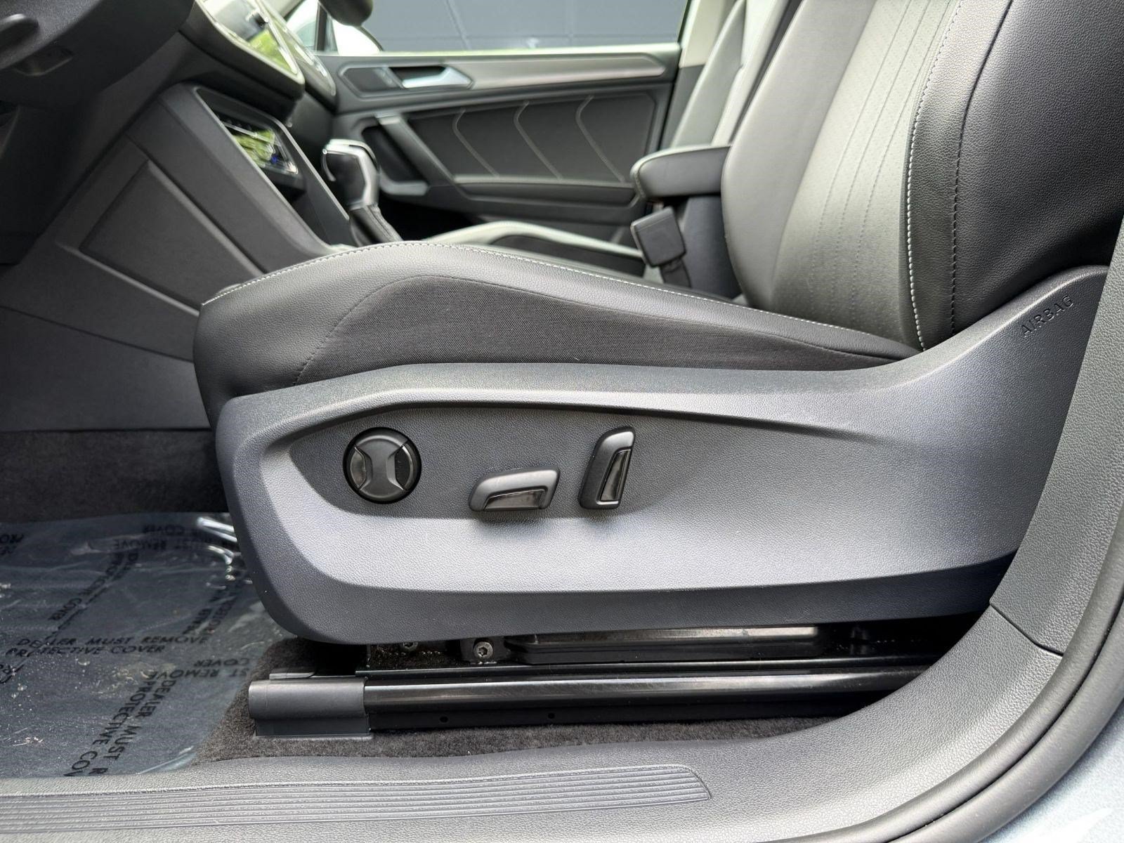 Used 2023 Volkswagen Tiguan SE FWD image 15