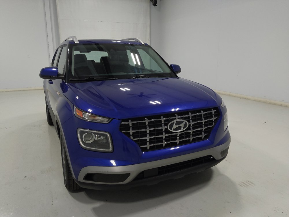 Used 2022 Hyundai Venue Limited FWD image 14