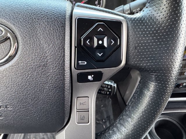 Used 2023 Toyota 4Runner Limited AWD/4WD image 23