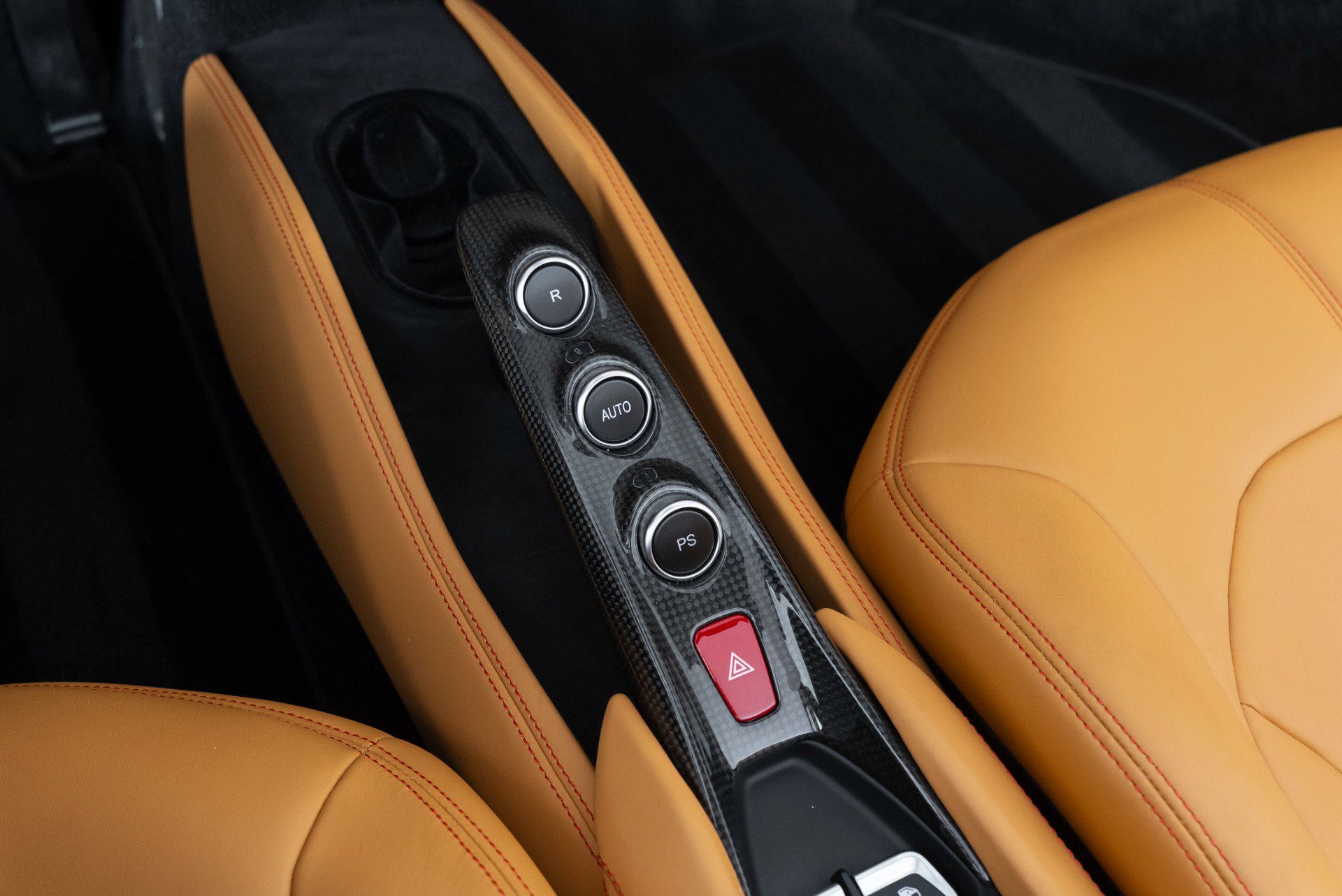 Used 2021 Ferrari F8 Tributo image 23