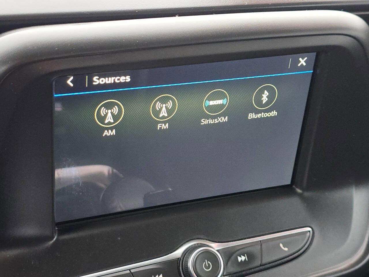 Used 2019 Chevrolet Camaro LT image 12