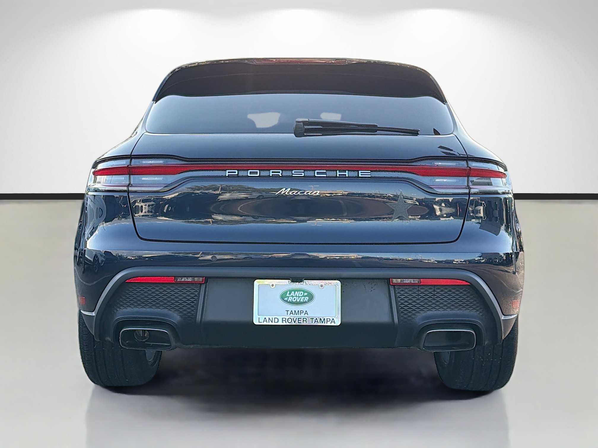 Used 2022 Porsche Macan image 4