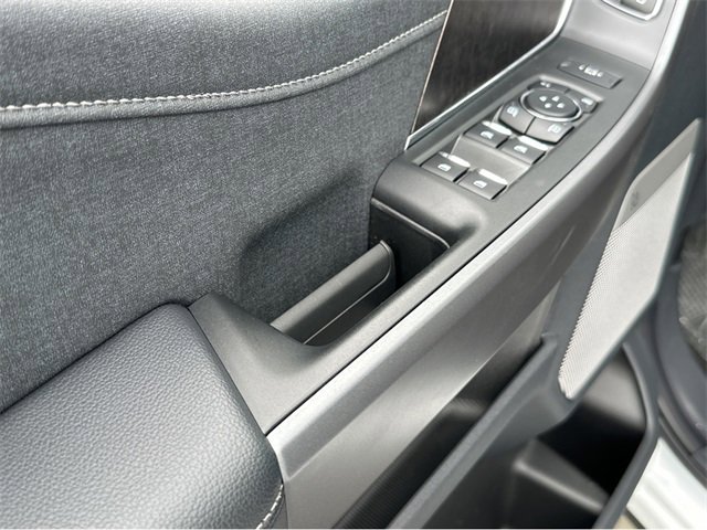New 2025 Ford F250 Lariat w/ Lariat Ultimate Package image 39