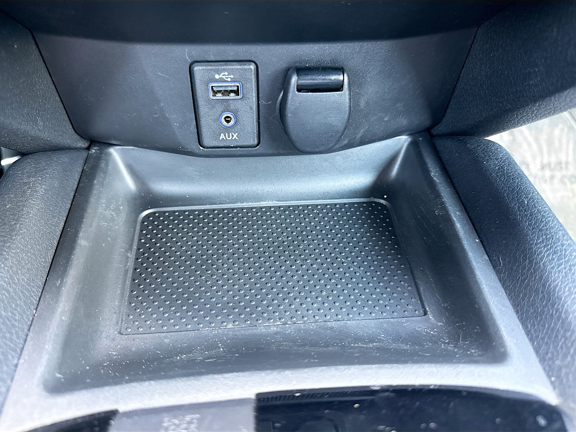 Used 2017 Nissan Rogue SV FWD image 29