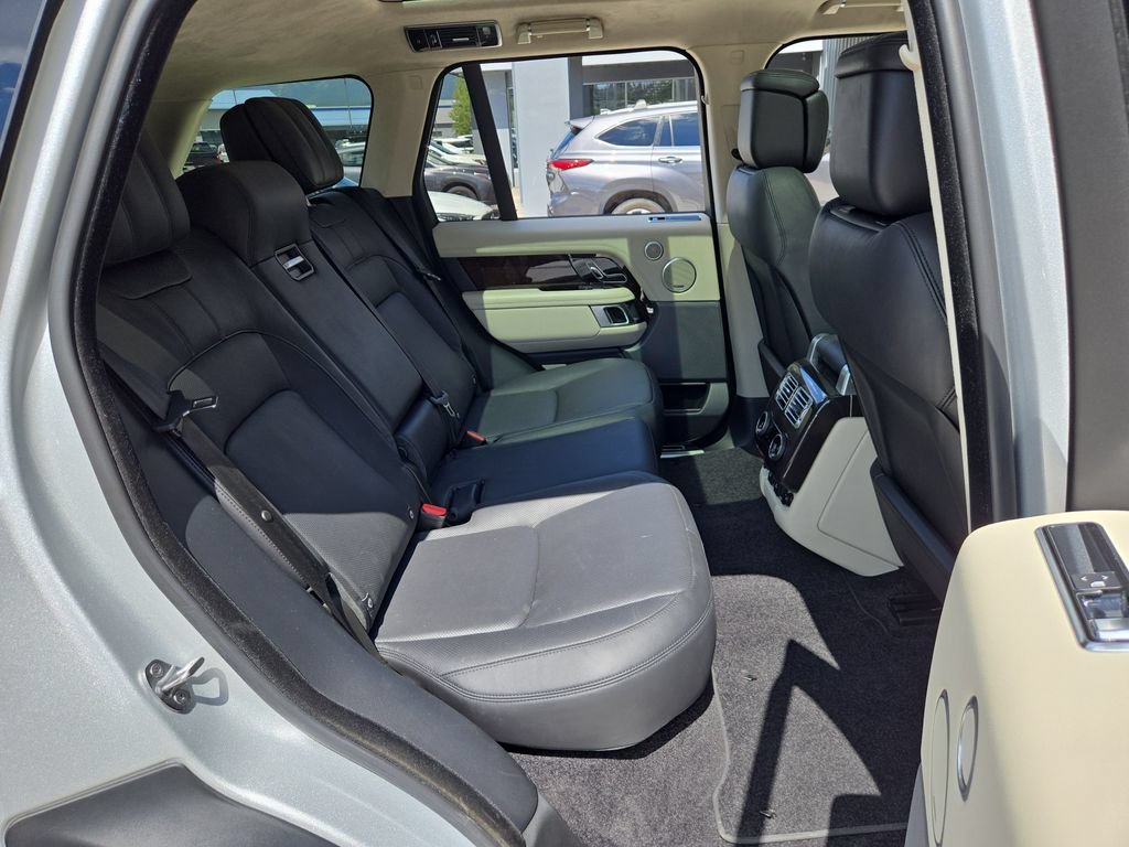 Used 2018 Land Rover Range Rover Supercharged AWD/4WD image 16