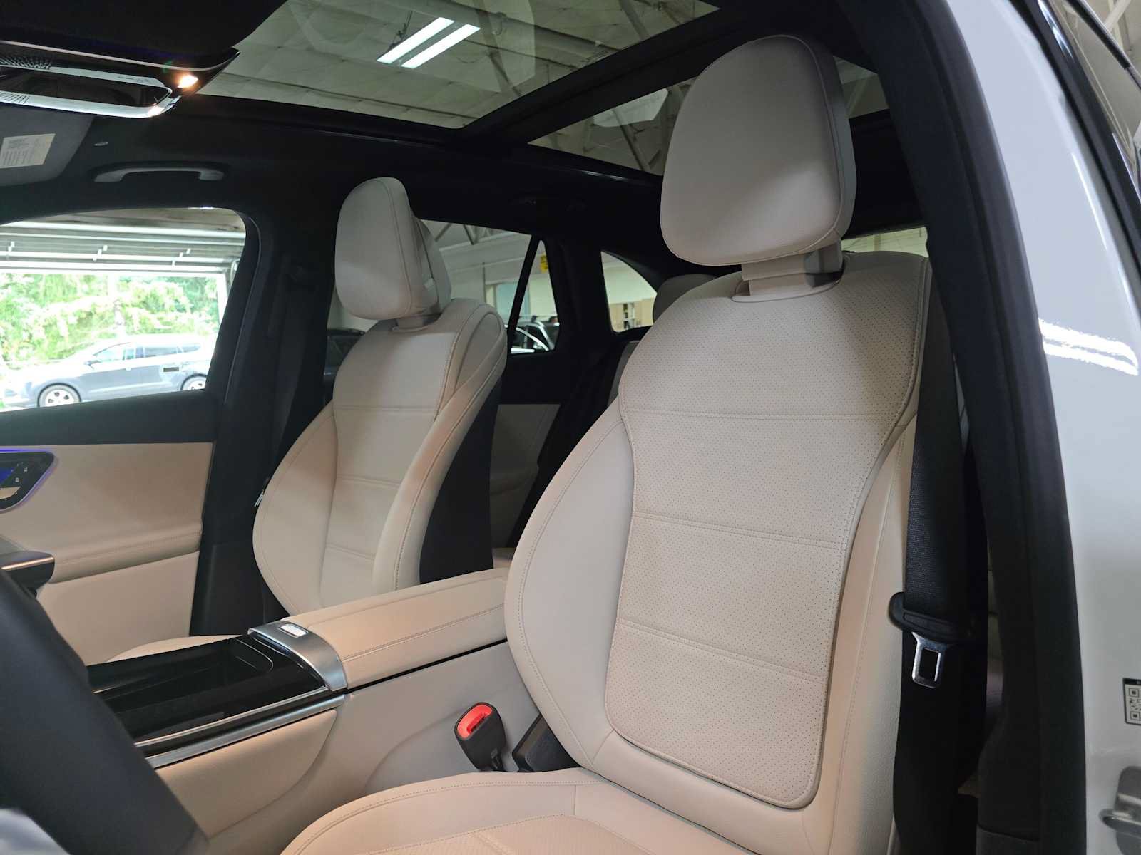 Certified 2026 Mercedes-Benz GLC 300 4MATIC image 21