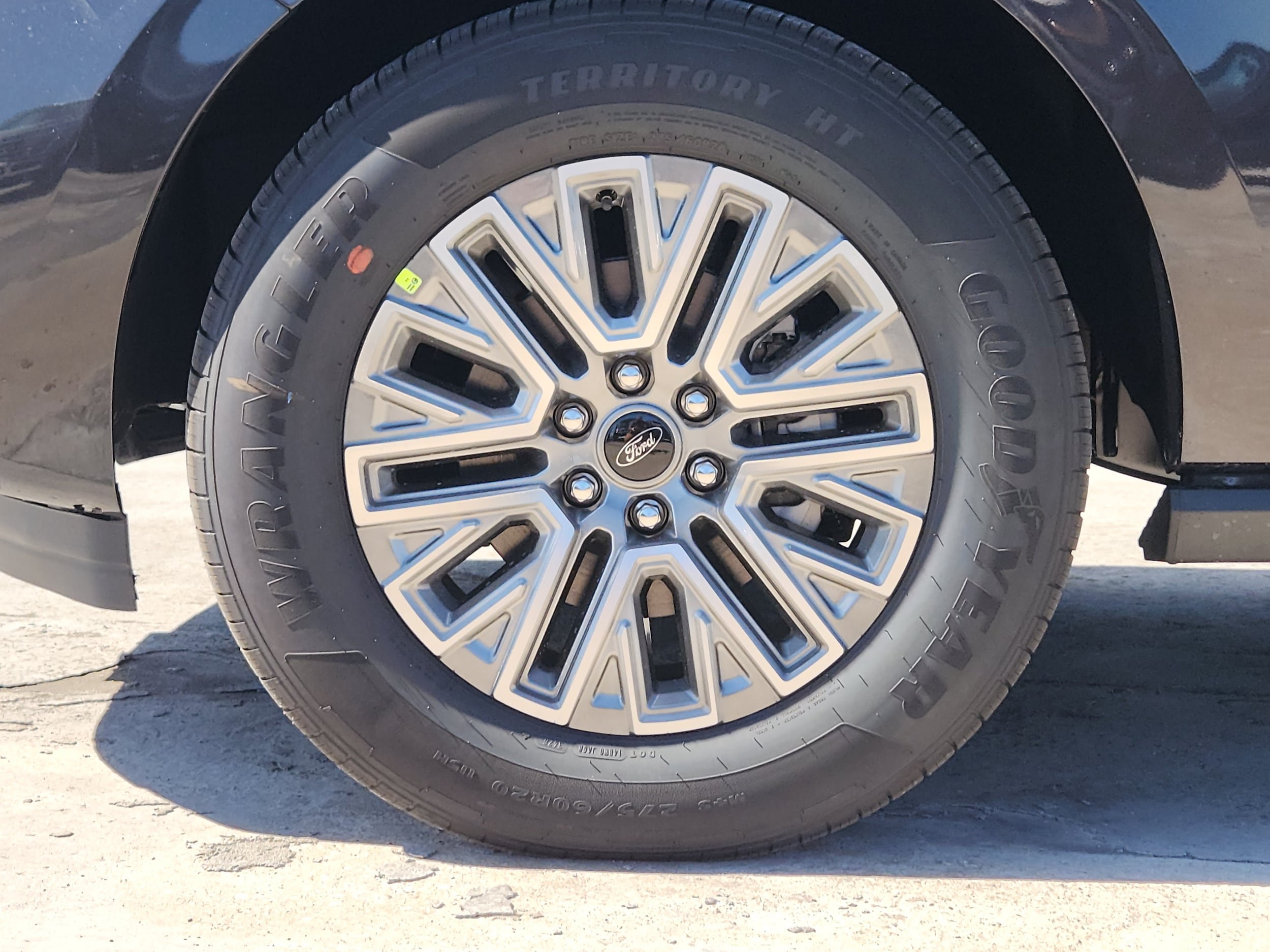 New 2027 Ford Expedition Max Platinum w/ Driver's Package AWD/4WD image 7