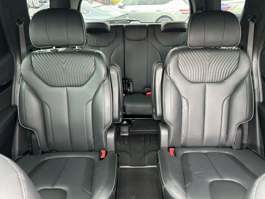 Used 2024 Hyundai Palisade Calligraphy image 25
