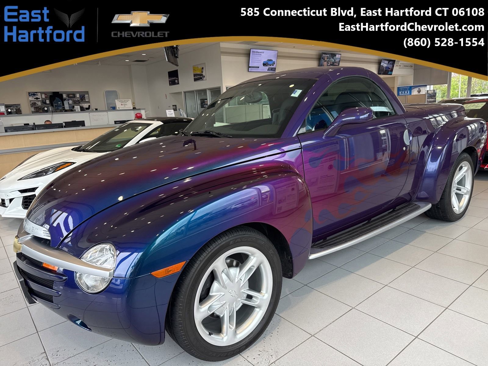 Used 2004 Chevrolet SSR w/ Preferred Equipment Group