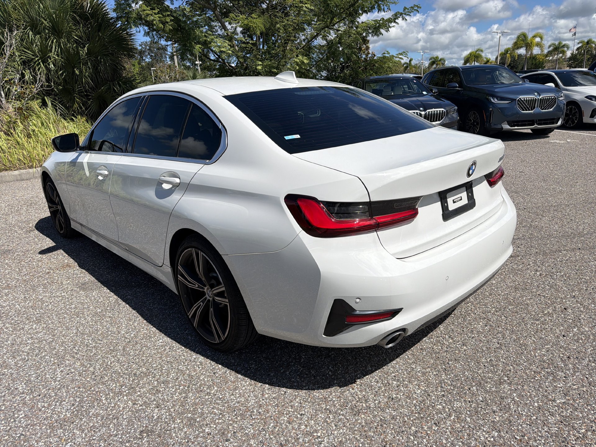 Used 2022 BMW 330i Sedan w/ Driving Assistance Package RWD image 6