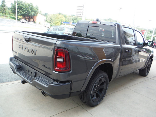 New 2027 RAM 1500 4x4 Crew Cab image 13