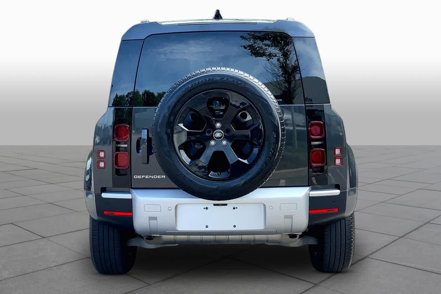 Used 2024 Land Rover Defender 110 S AWD/4WD image 5