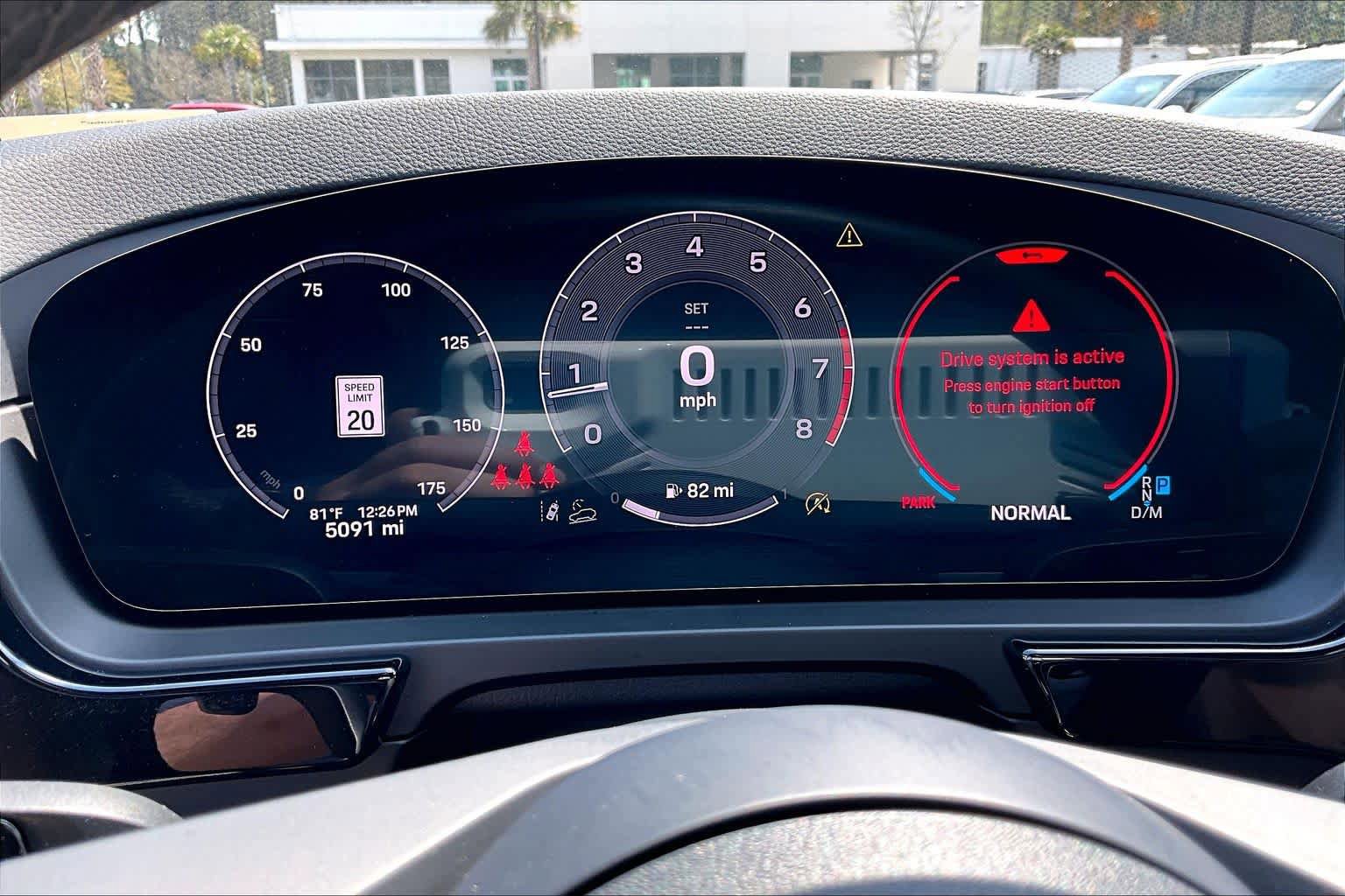 Used 2025 Porsche Cayenne image 26