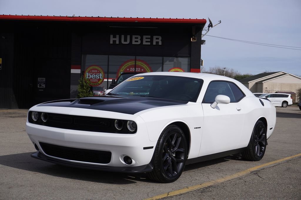 Used 2021 Dodge Challenger R/T w/ Blacktop Package image 3
