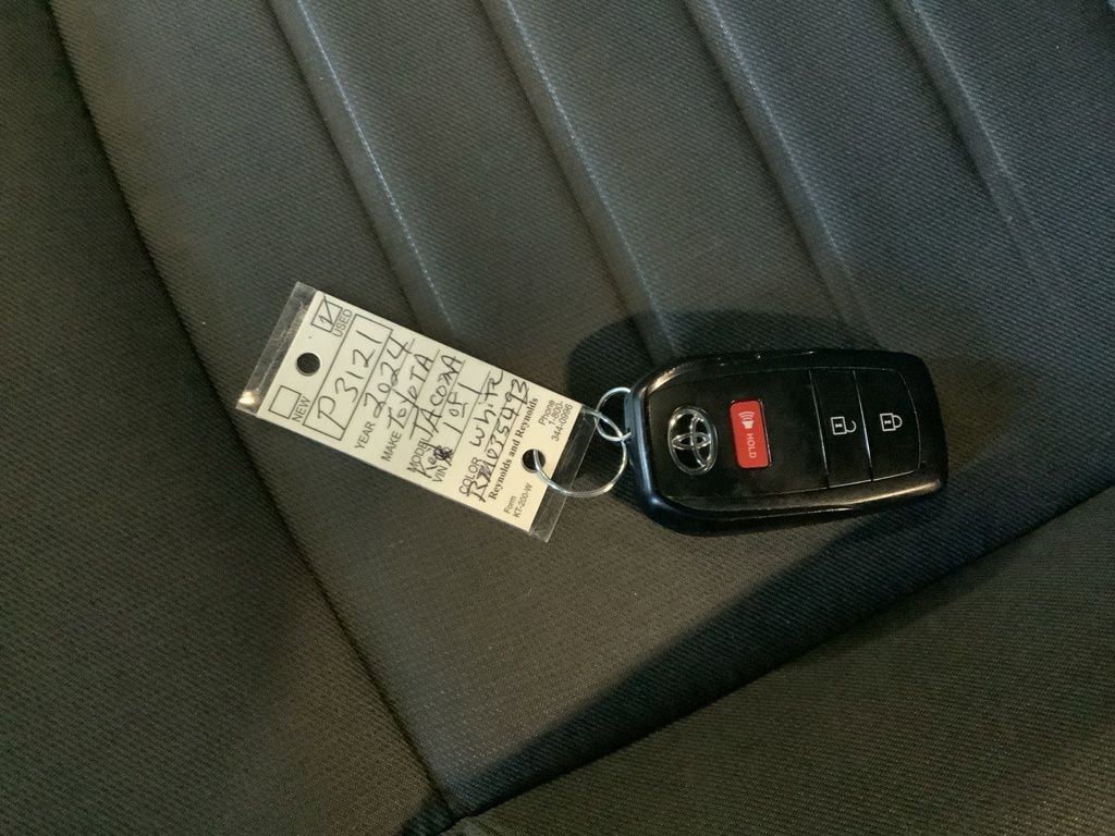 Used 2024 Toyota Tacoma TRD Off-Road image 36