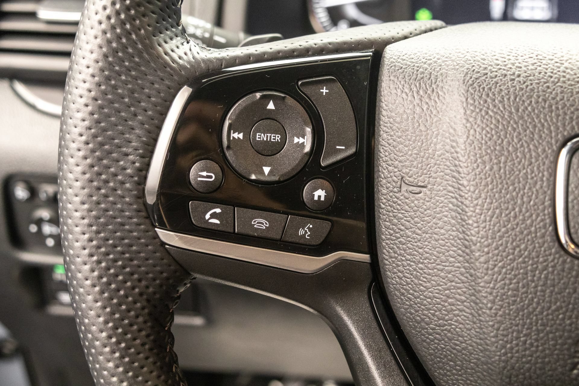 Used 2022 Honda Passport Elite image 18
