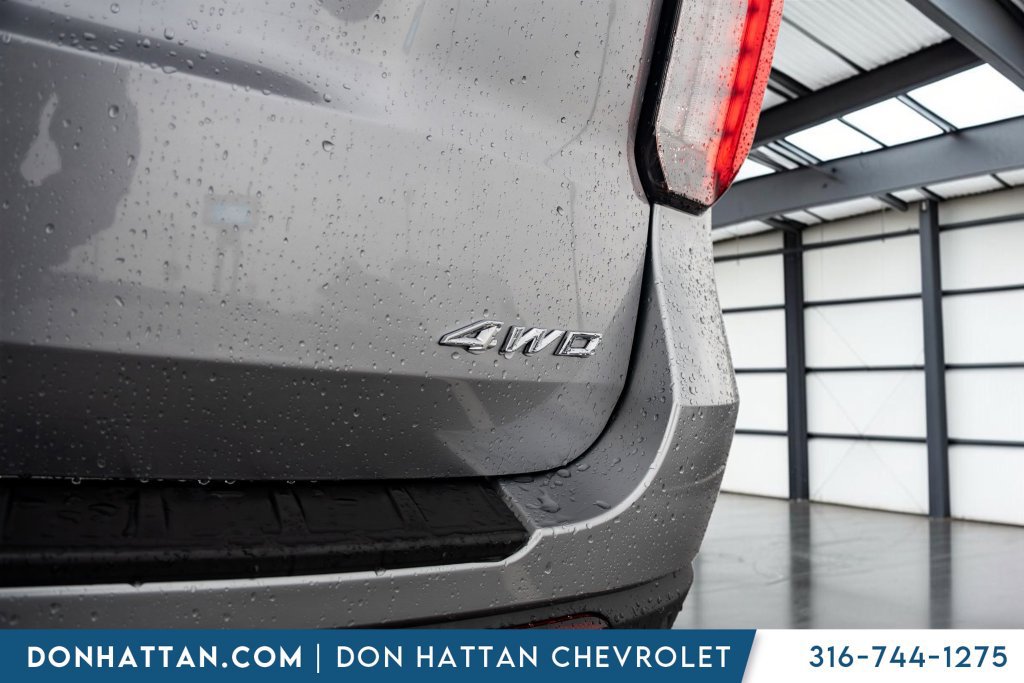 Used 2025 Ford Explorer Active AWD/4WD image 31