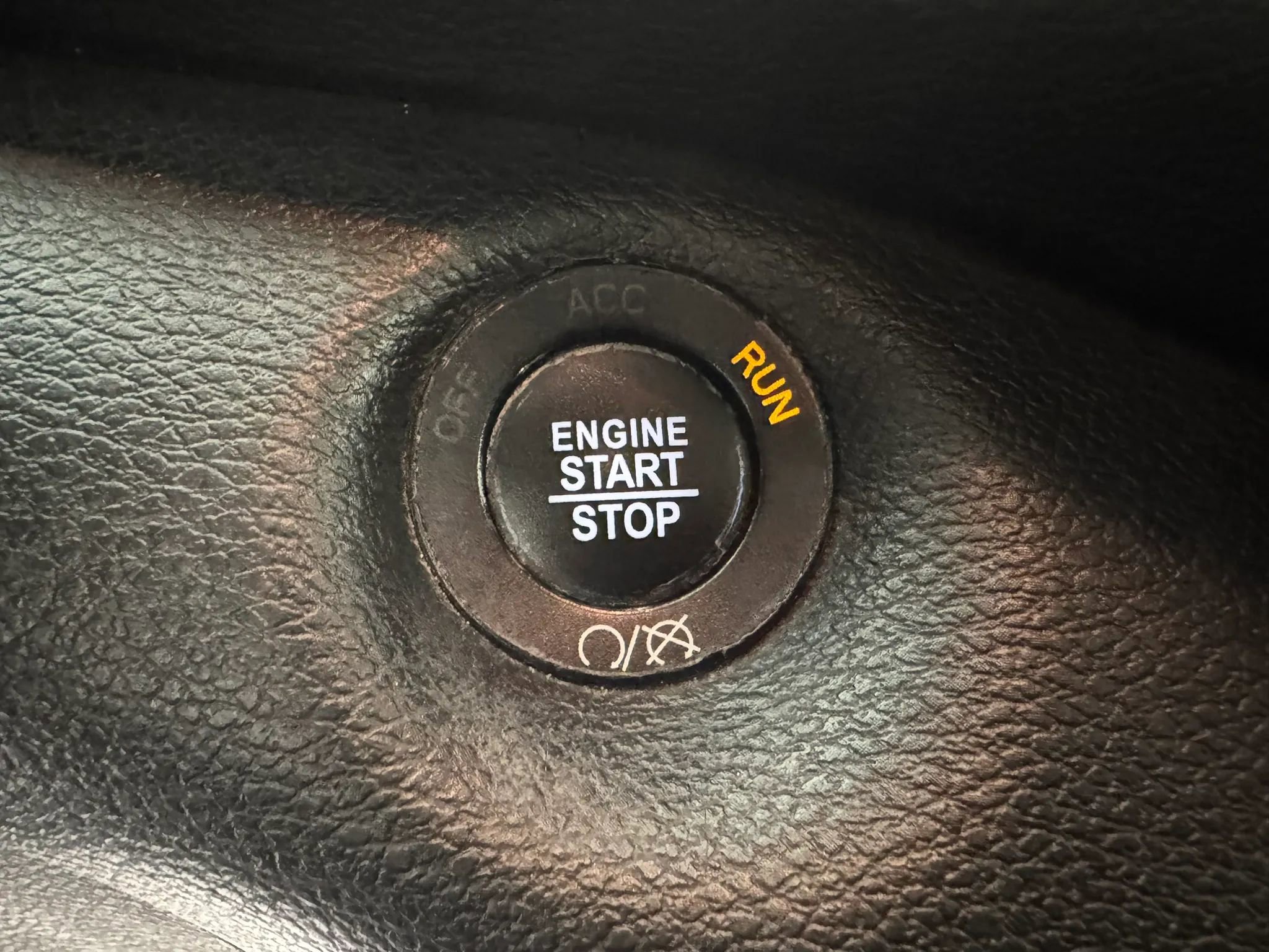 Used 2019 Jeep Cherokee Limited image 15