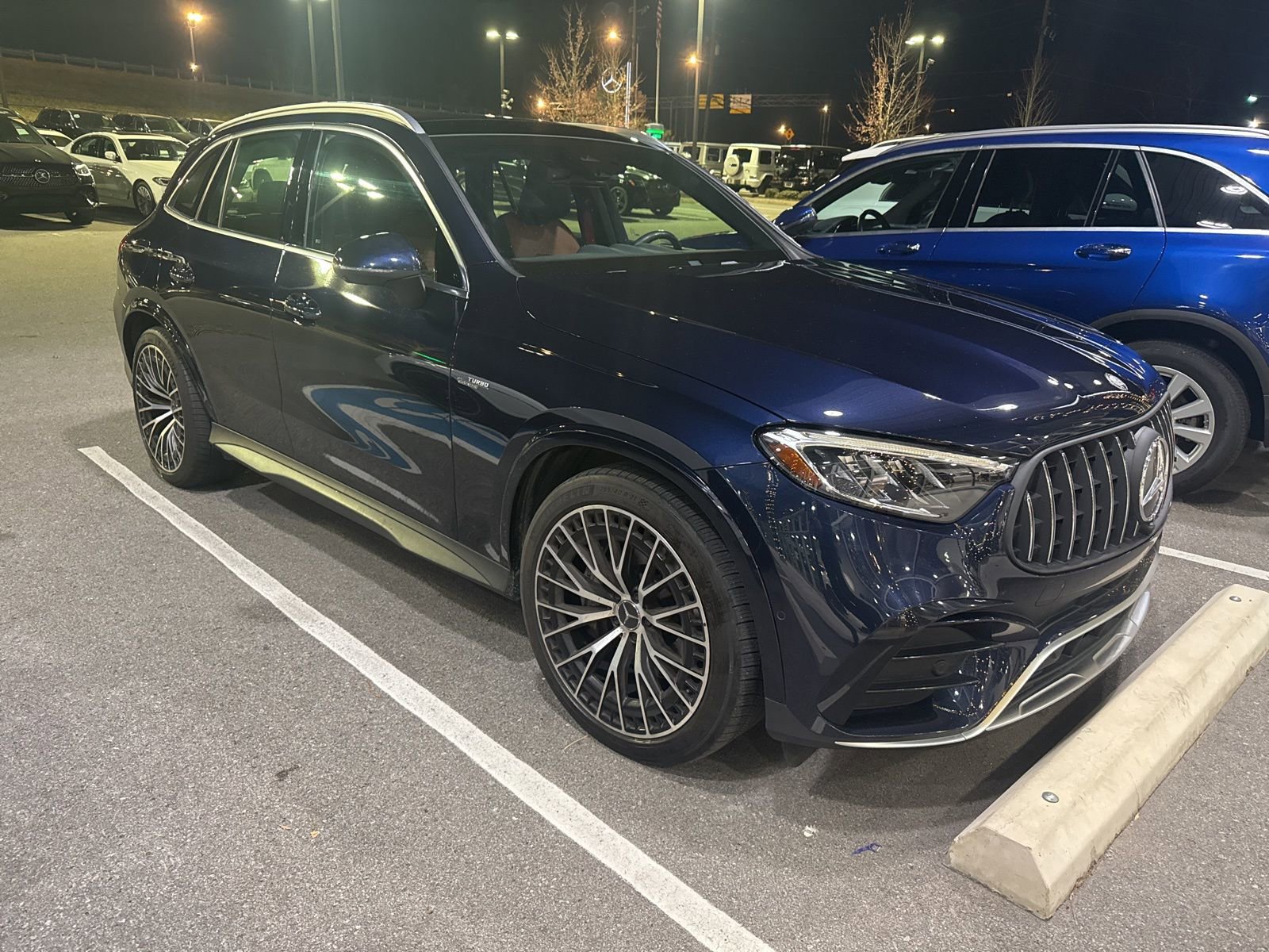 Used 2024 Mercedes-Benz GLC 43 AMG 4MATIC image 3