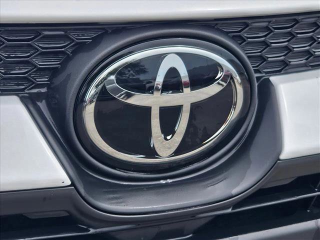 Used 2024 Toyota Corolla LE image 5