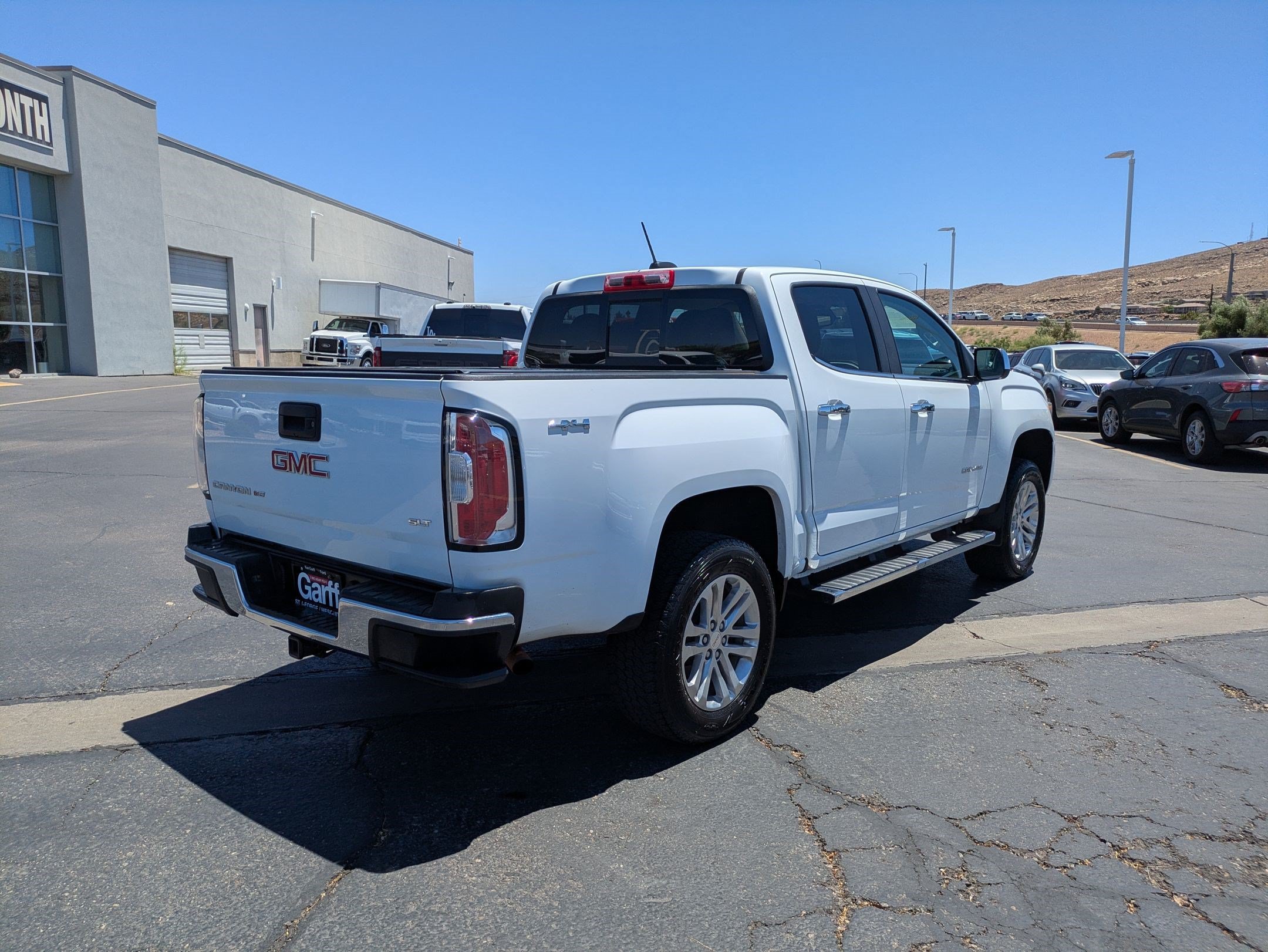 Used 2018 GMC Canyon SLT AWD/4WD image 3