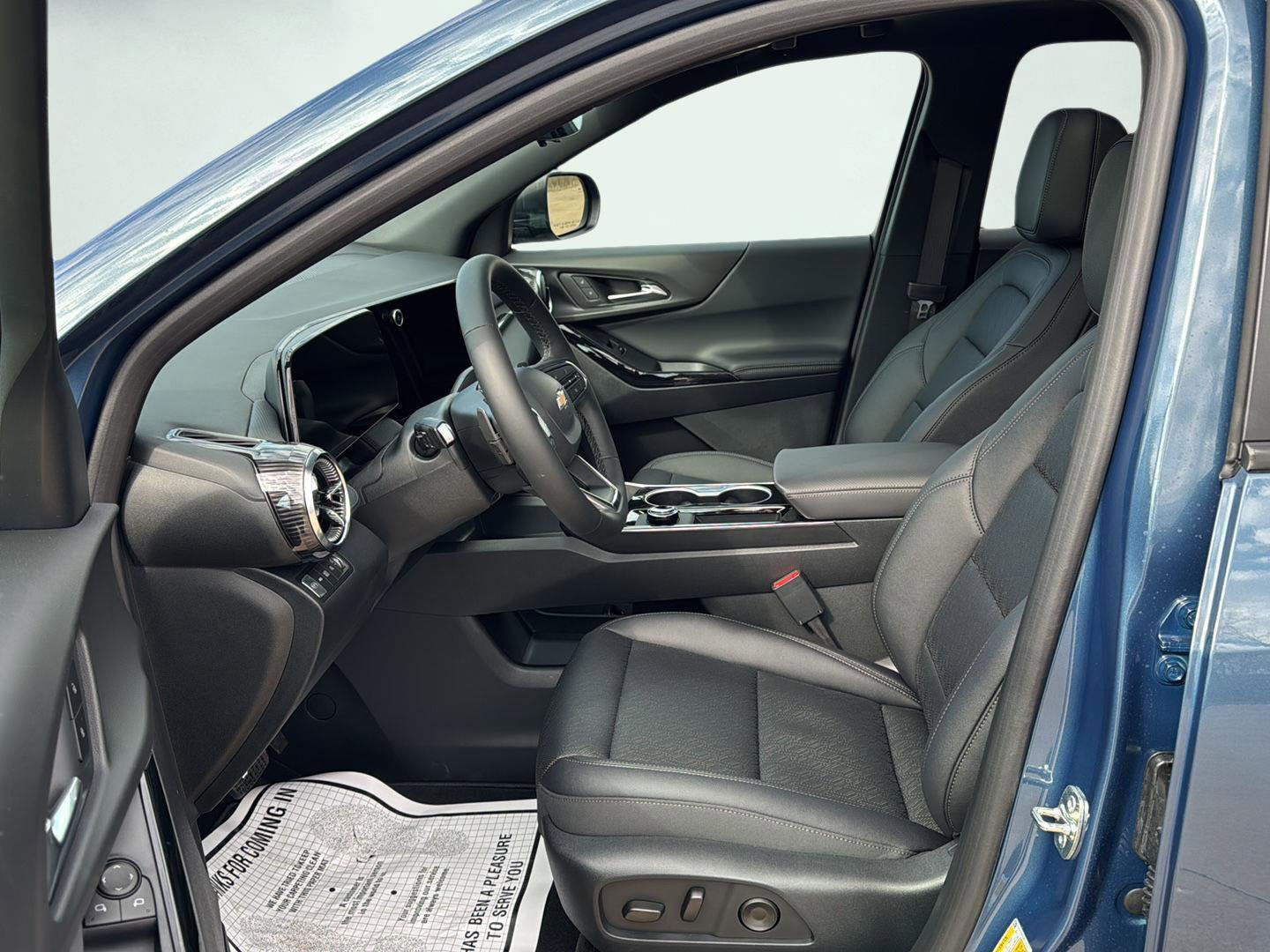 New 2026 Chevrolet Equinox LT image 9