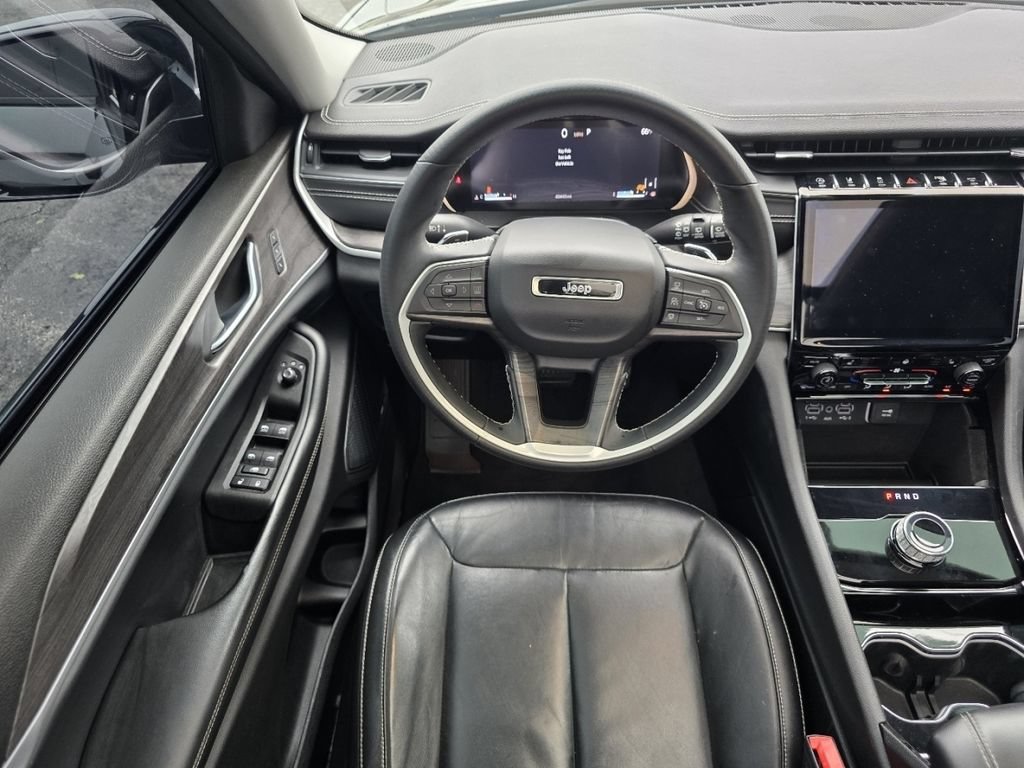 Used 2021 Jeep Grand Cherokee L Limited RWD image 24