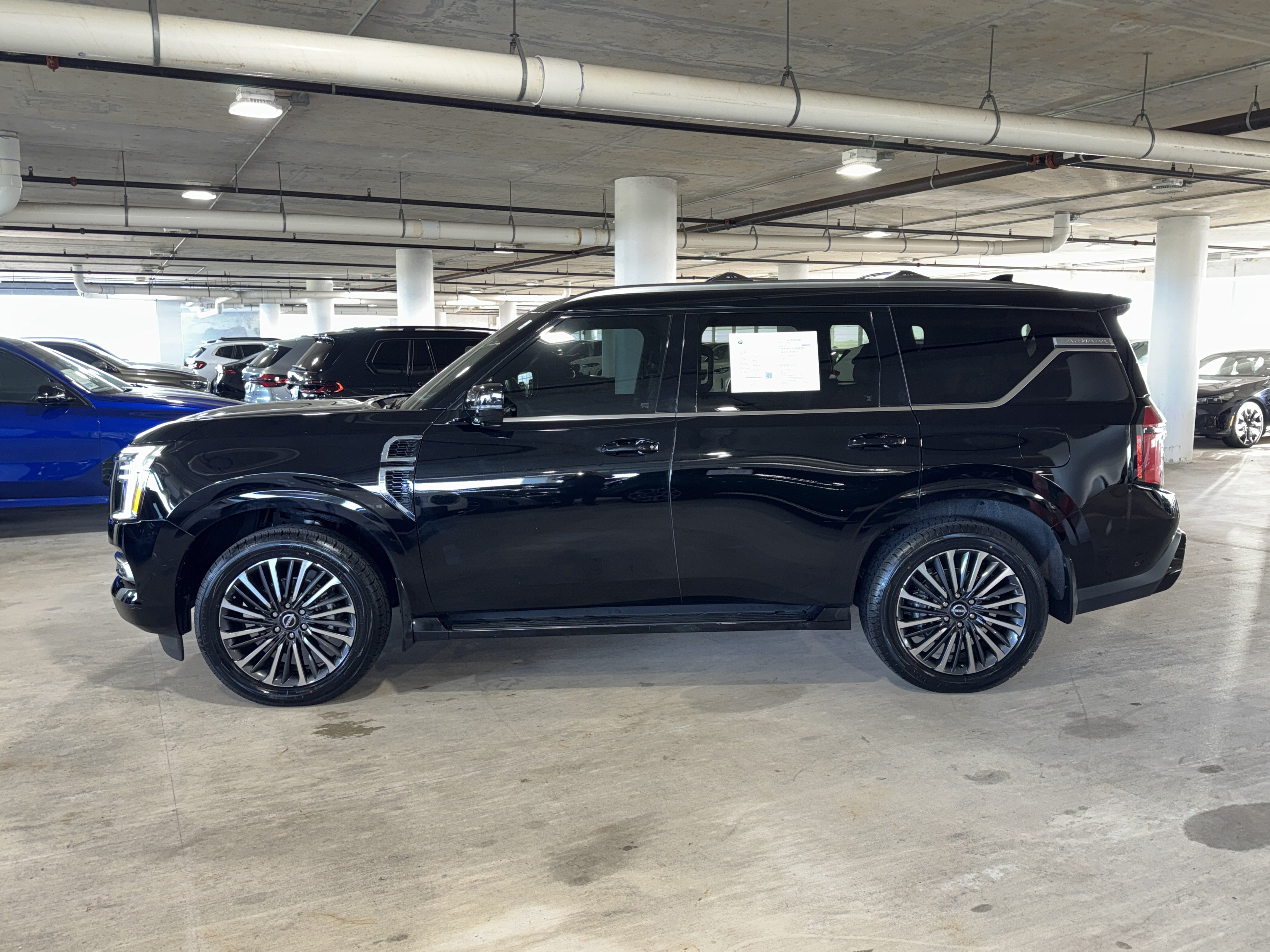 Used 2025 Nissan Armada Platinum Reserve RWD image 5