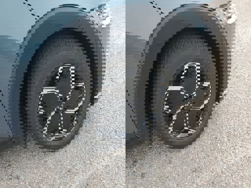 Used 2023 Hyundai Ioniq 5 SEL image 12